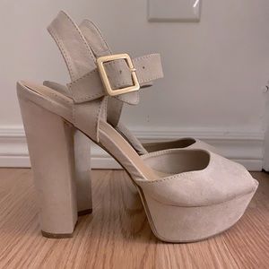 High light pink/nude heels